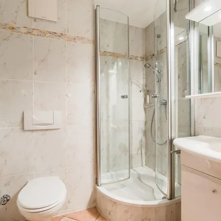 Seestrasse 51 Whg 4 アパート *